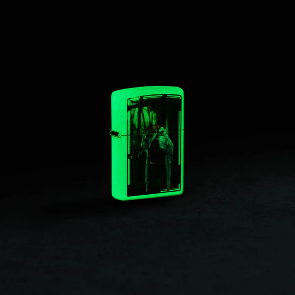Encendedor Zippo Fluorescente Guacamayas Cod 48972